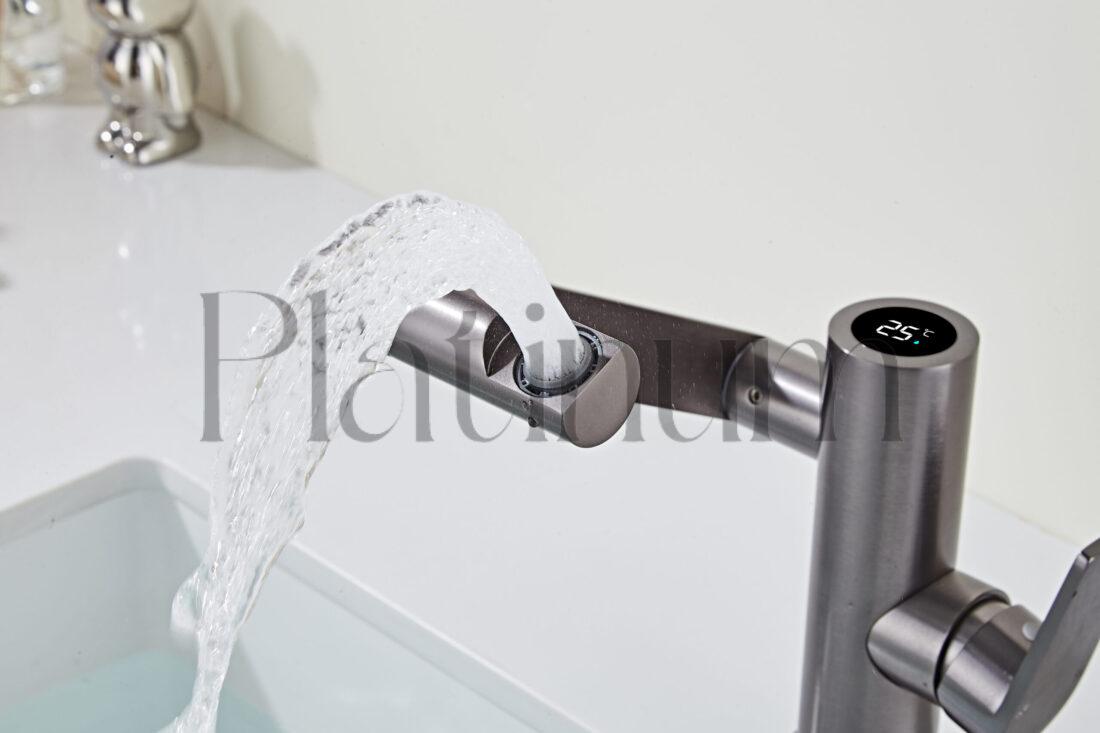 Platinum Euphoria Смесител за мивка с въртяща глава и дисплей за температура – снимка 10